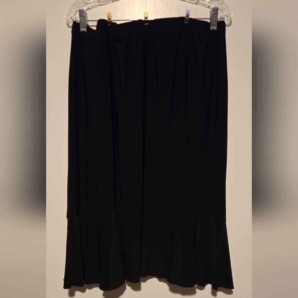Elegant Black Skirt 2X Serengeti
